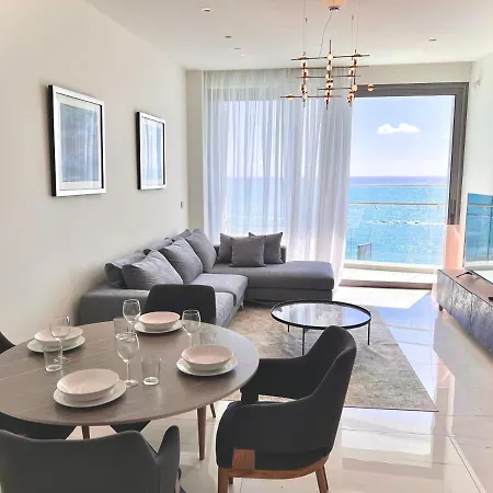 Beachfront Boutique Appartement *