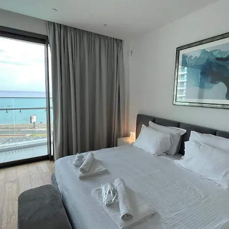 Beachfront Boutique Appartement *