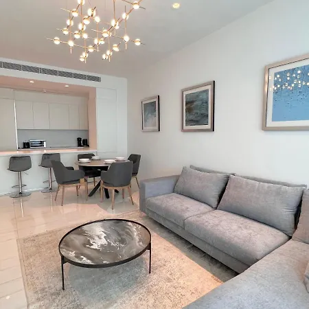 Beachfront Boutique شقة ليماسول